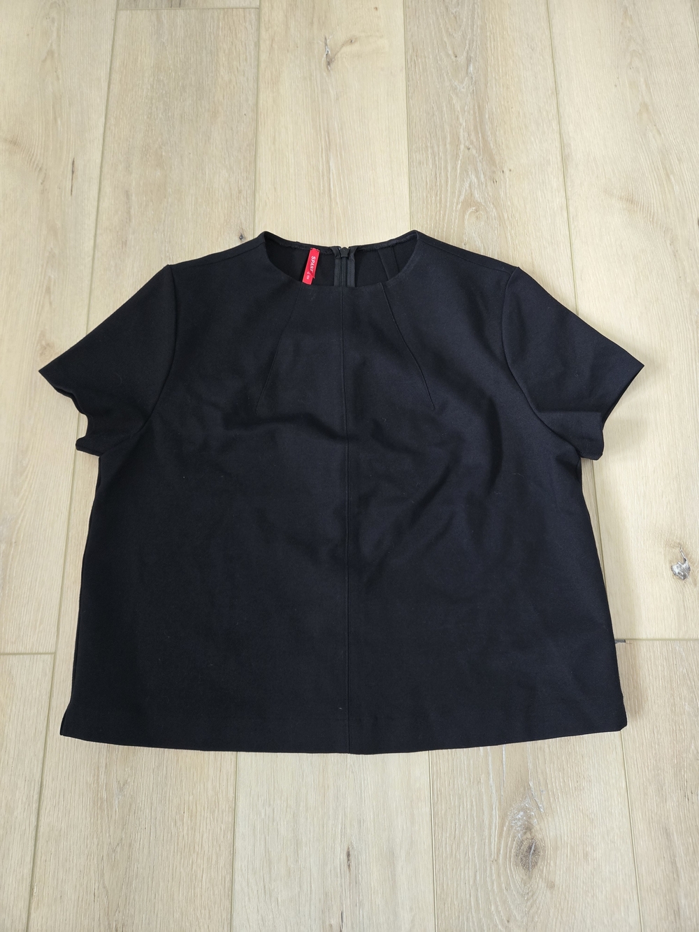 SPANX The Perfect Funnel Top Short Sleeve Ponte Blouse Black 20420R Size XL